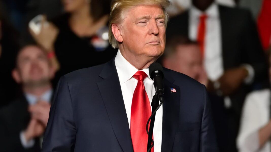 Donald-Trump-ajoute-8-autres-entreprises-chinoises-à-la-liste-noire