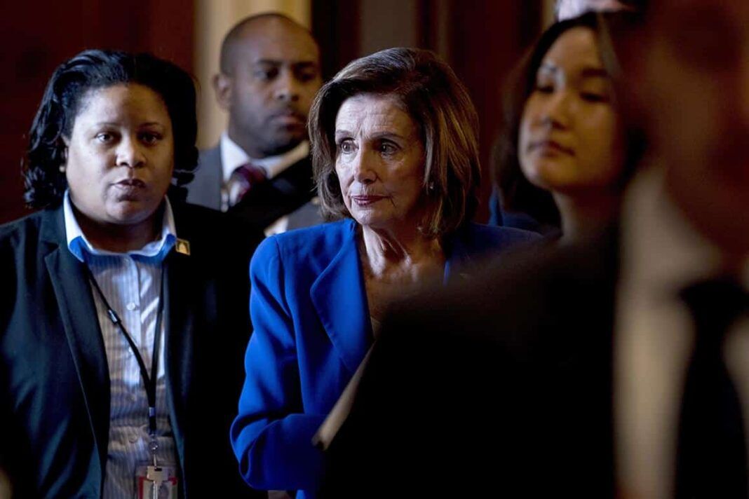 200409-grunwald-pelosi-ap.jpg