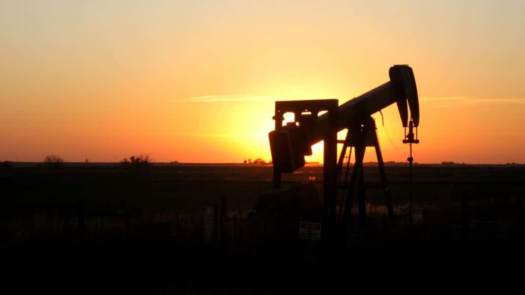oklahoma_sunset_oil_rig.jpeg