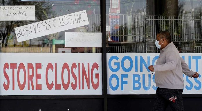 L’économie américaine s’est contractée de 5% par an au premier trimestre