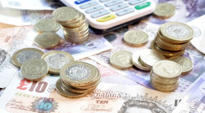 Forex : la livre sterling se négocie à la résistance