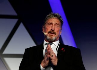 John McAfee se moque de son pari avec Bitcoin
