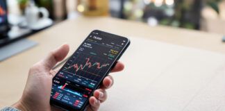 Top applications mobiles incontournables pour suivre les marchés boursiers en temps réel découvrez les meilleures applications mobiles indispensables pour suivre les marchés boursiers en temps réel et prendre des décisions d'investissement éclairées.