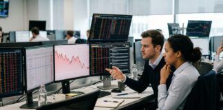 Bourse : Le secteur du sport dégringole, est-il temps de miser sur Nike, Lululemon ou JD Sports ? analyse du secteur sportif en bourse : bilan de la chute récente et opportunités d'investissement sur nike, lululemon et jd sports.